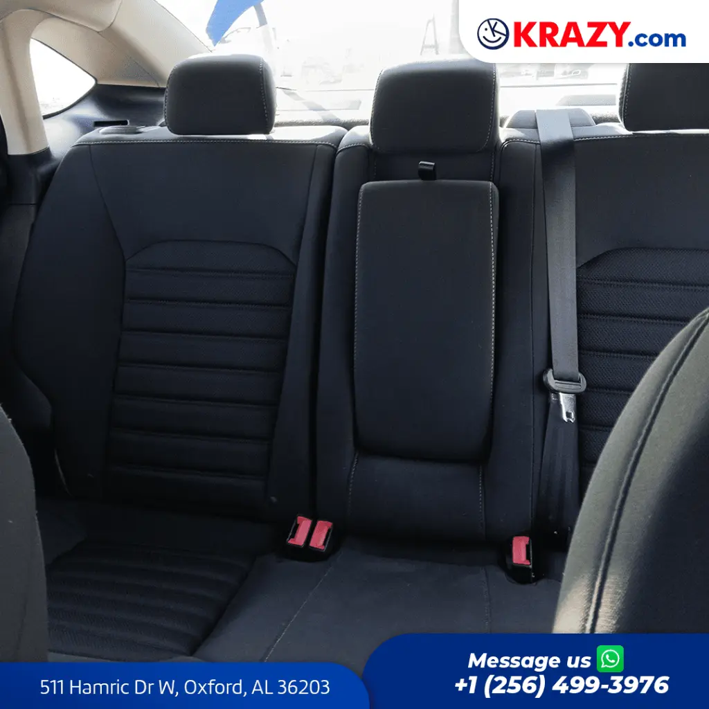 2214_3.3 Rear Seats.webp