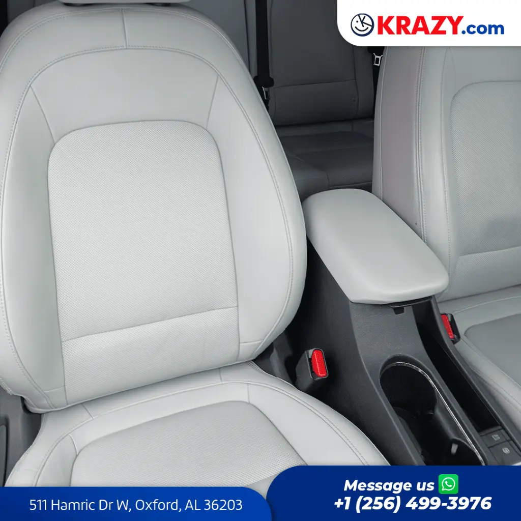 2220_3.2 Front Seats.webp