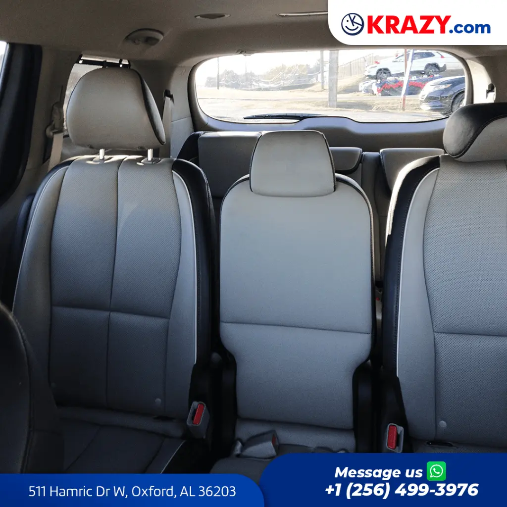 2224_3.2 Front Seats.webp