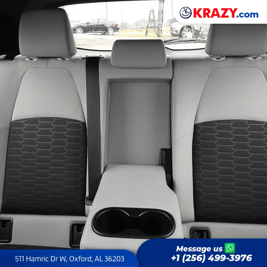 2225_3.3 Rear Seats.webp