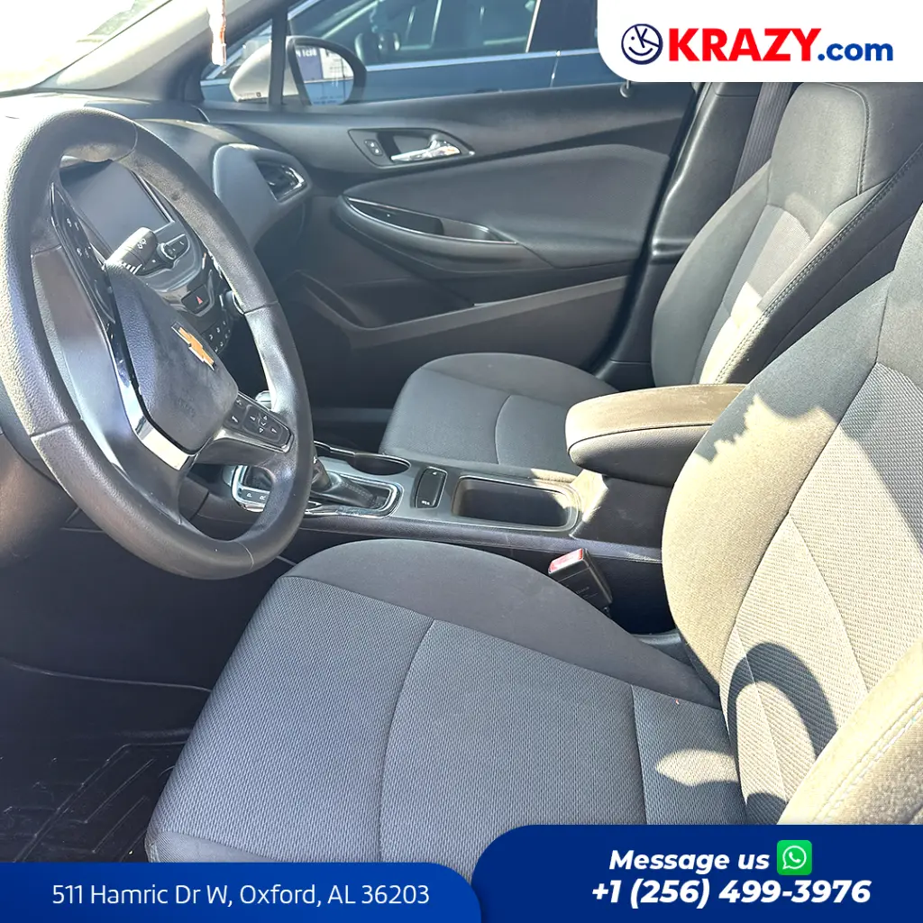 2218_3.2 Front Seats.webp