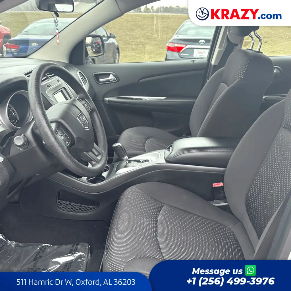 2232_3.2 Front Seats.webp