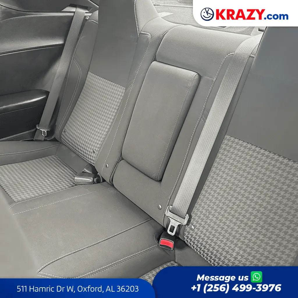 2219_3.3 Rear Seats.webp