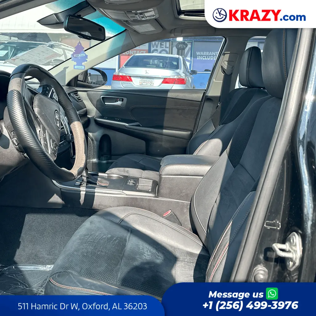 2236_3.2 Front Seats.webp