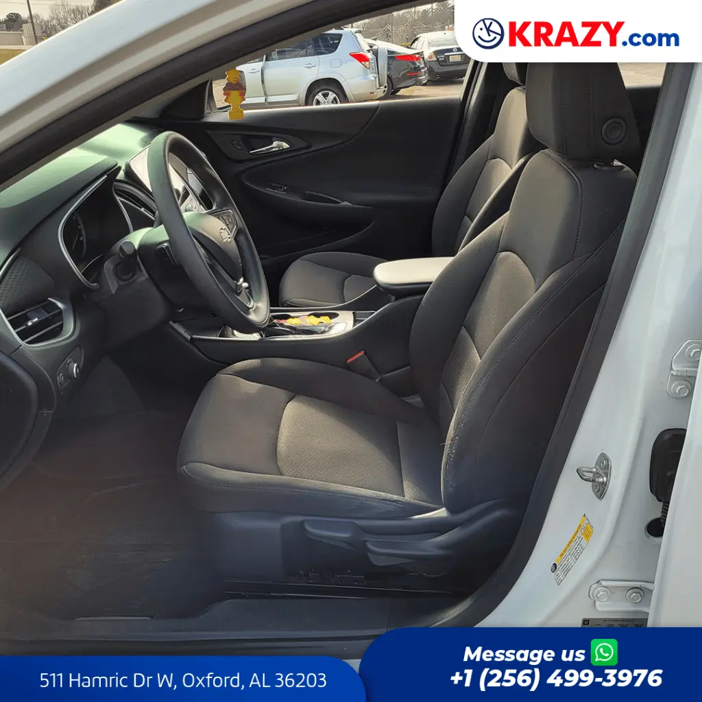 2241_3.2 Front Seats.webp