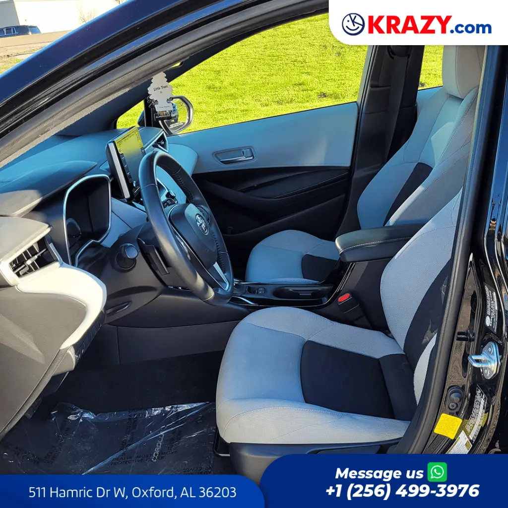 2154_3.2 Front Seats.webp