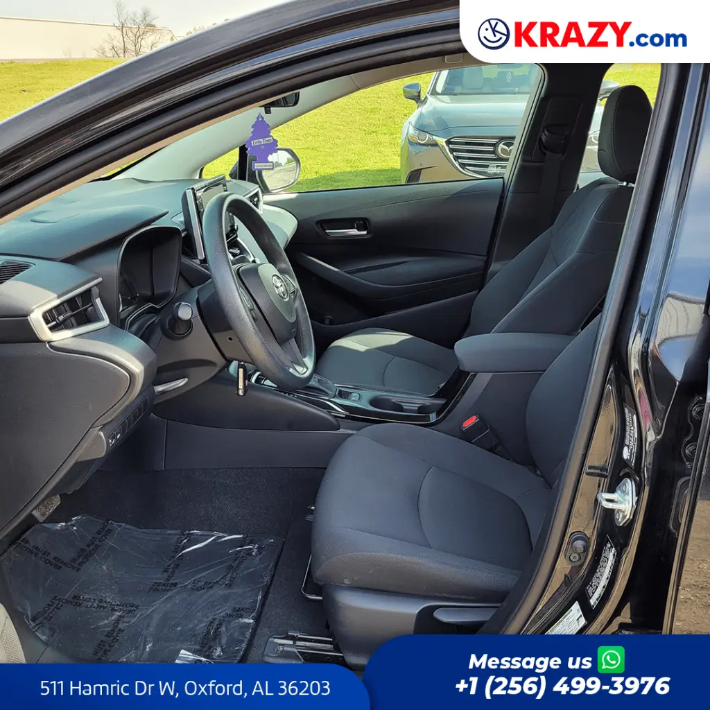 2263_3.2 Front Seats.webp