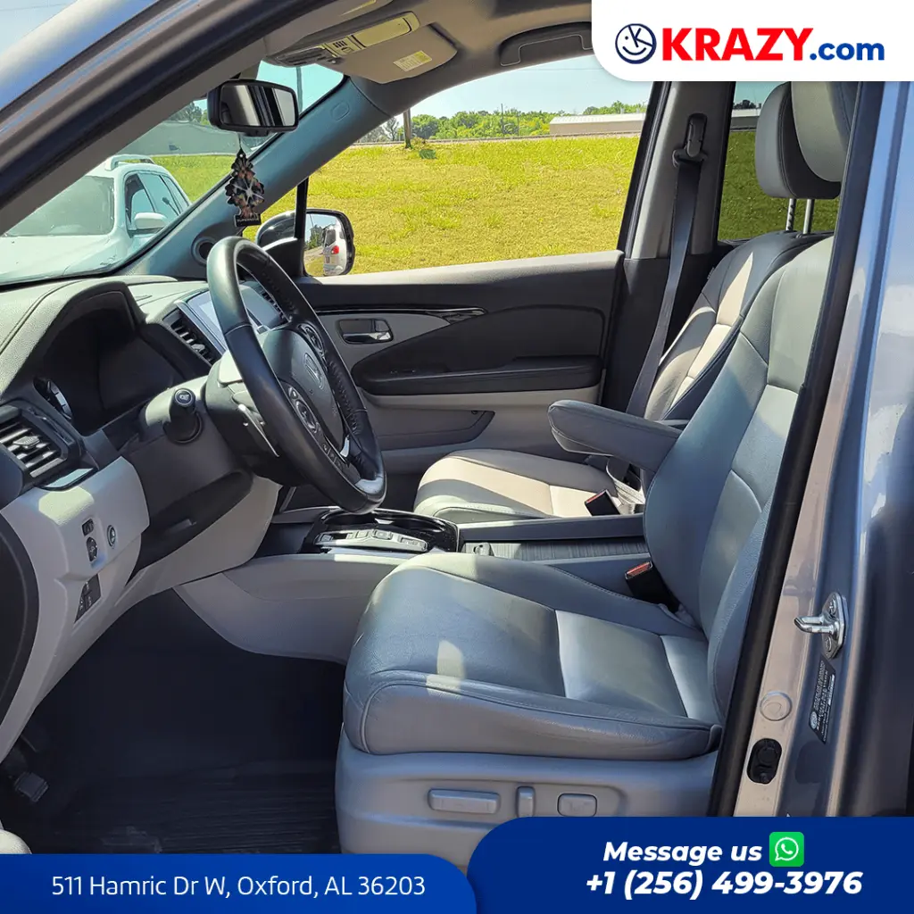 2259_3.2 Front Seats.webp