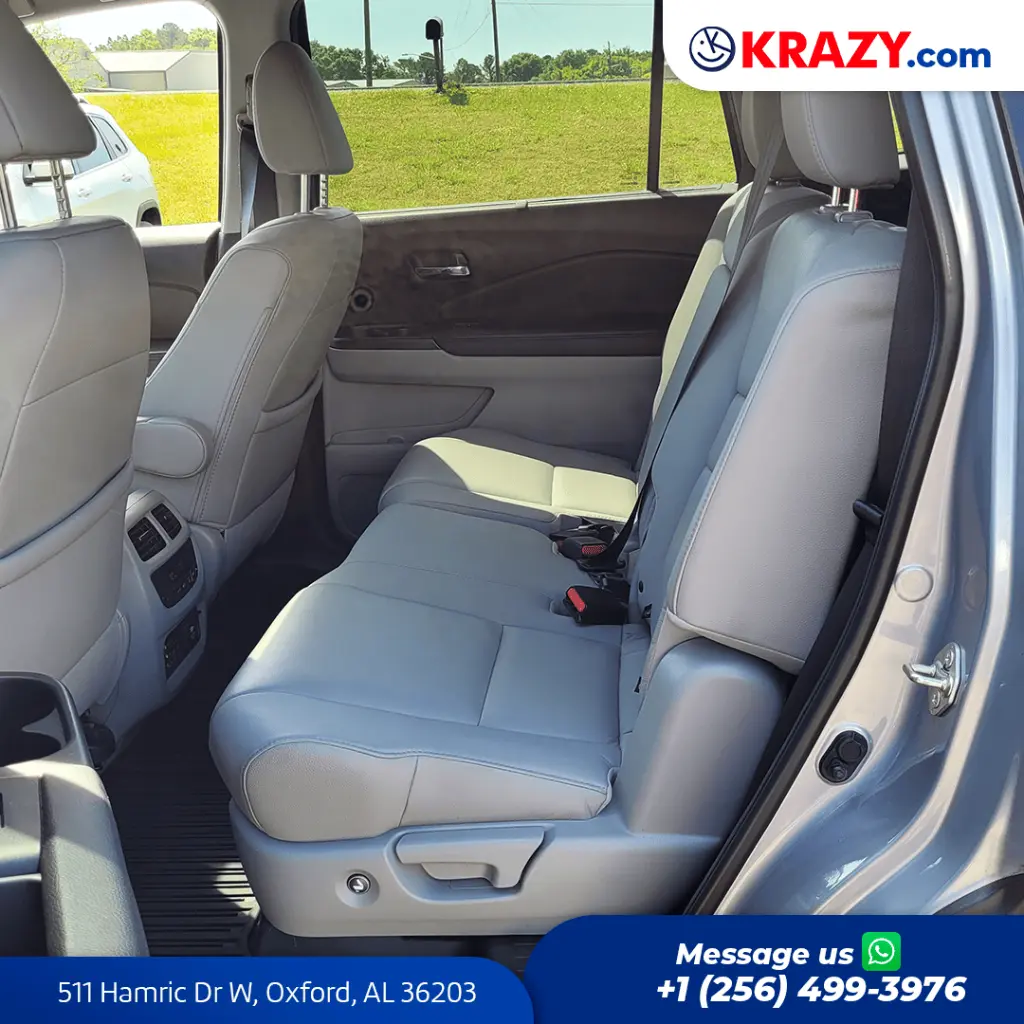 2259_3.3 Rear Seats.webp