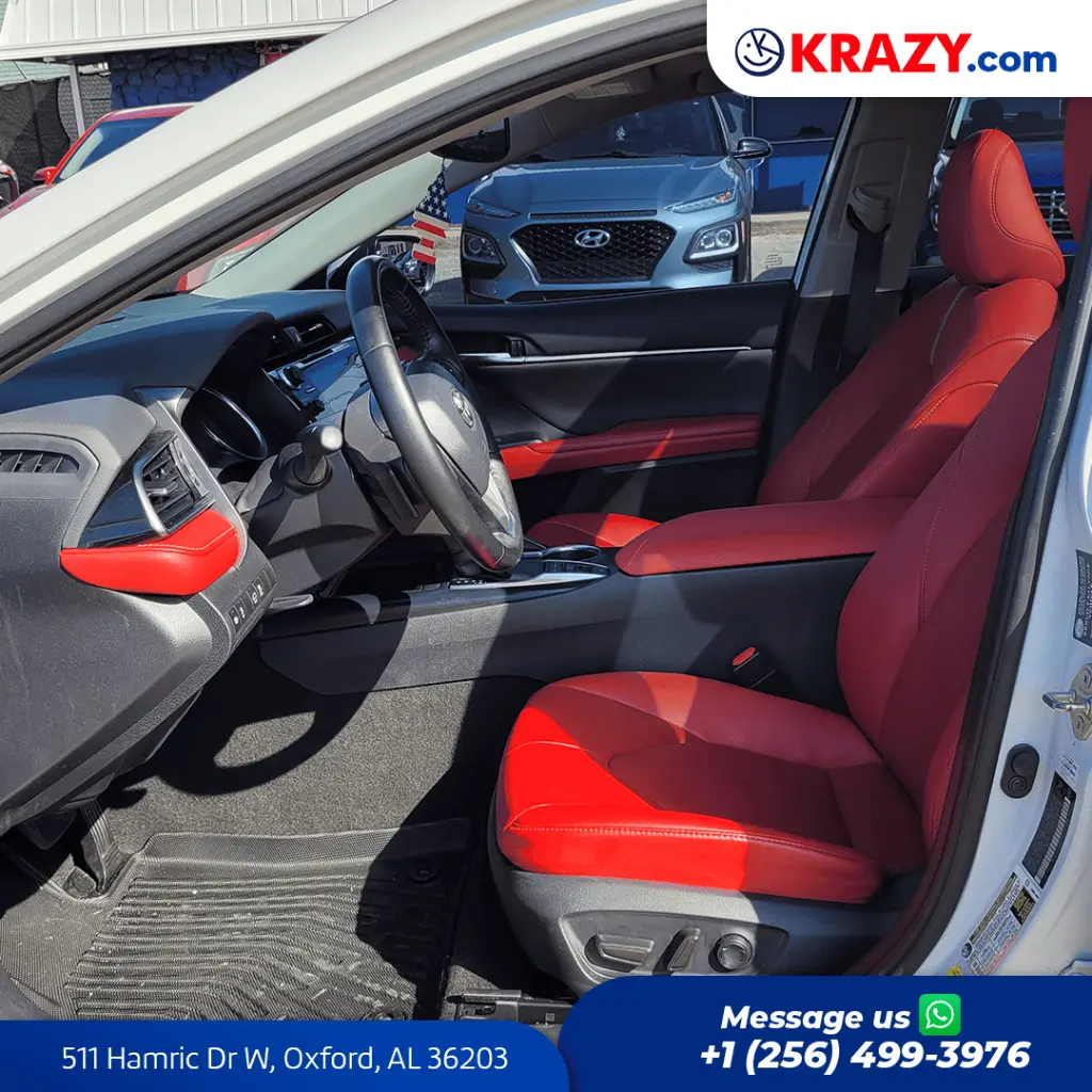 2290_3.2 Front Seats.webp