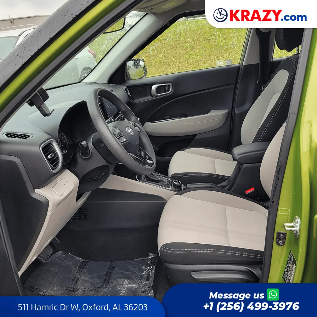 2304_3.2 Front Seats.webp