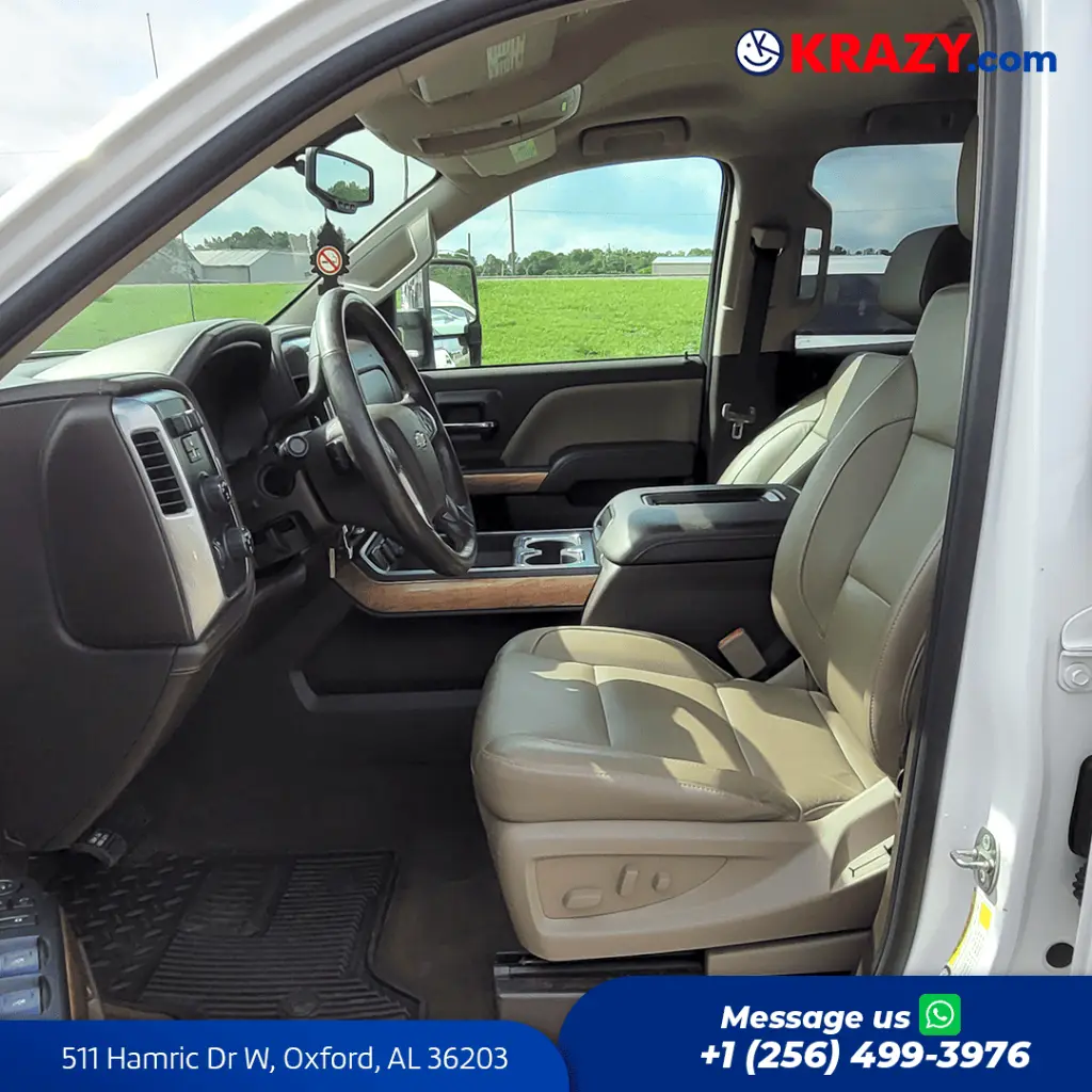 2308_3.2 Front Seats.webp