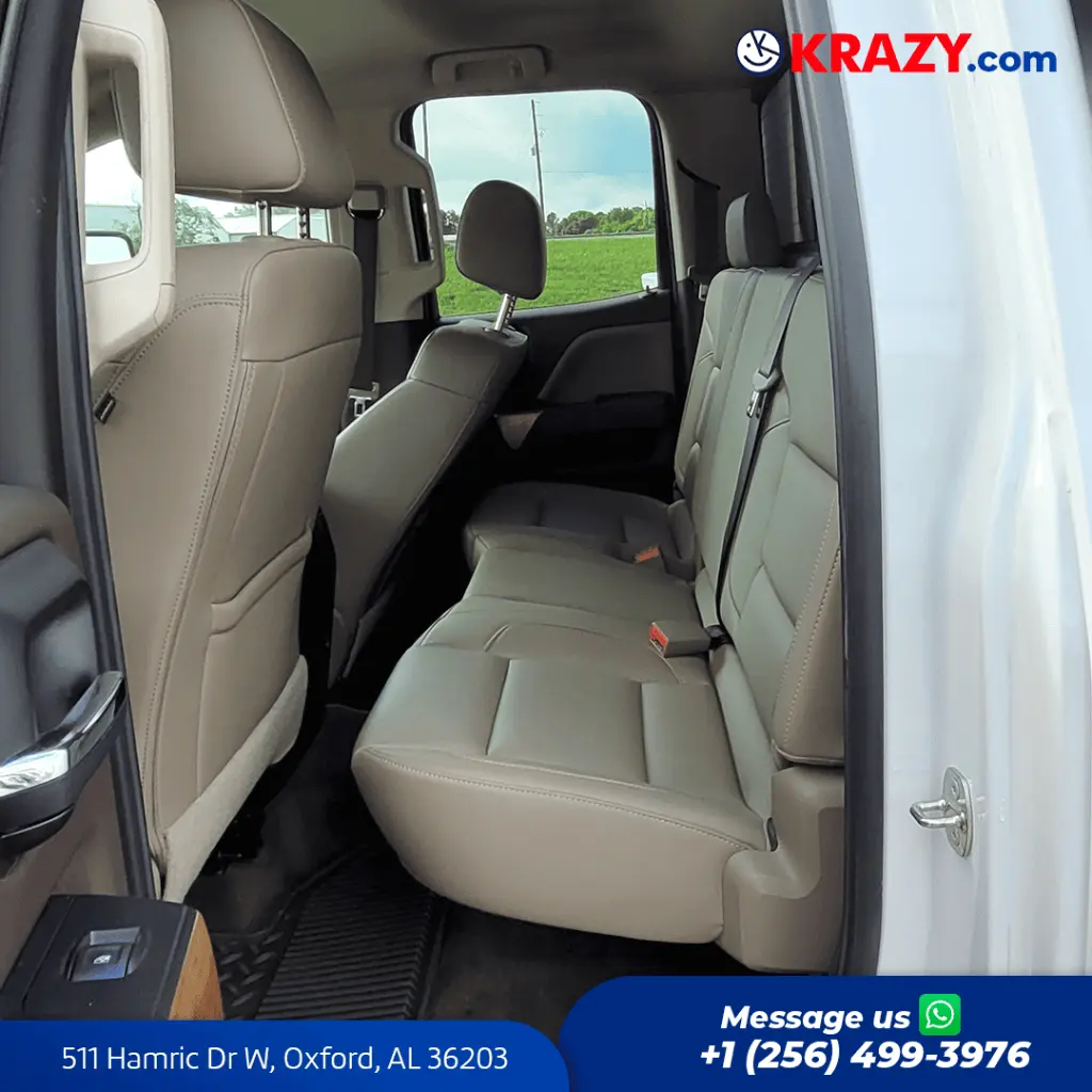 2308_3.3 Rear Seats.webp