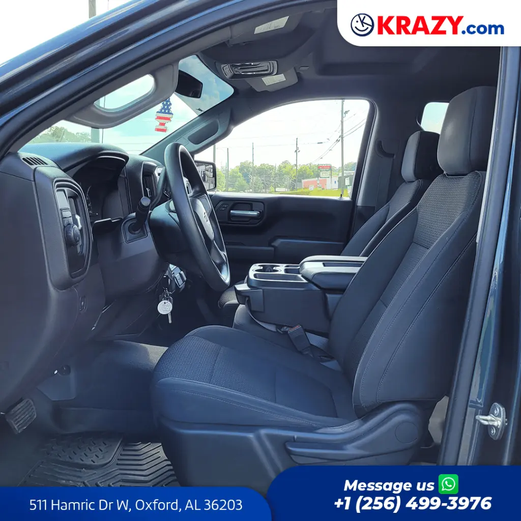 2331_3.2 Front Seats.webp
