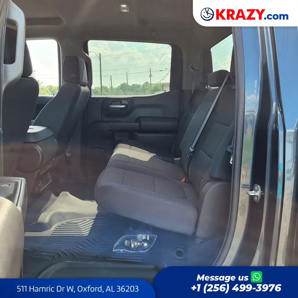 2331_3.3 Rear Seats.webp