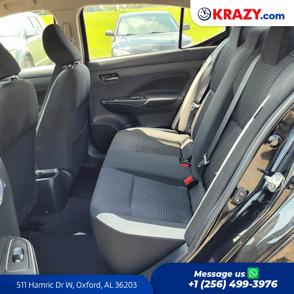2323_3.3 Rear Seats.webp