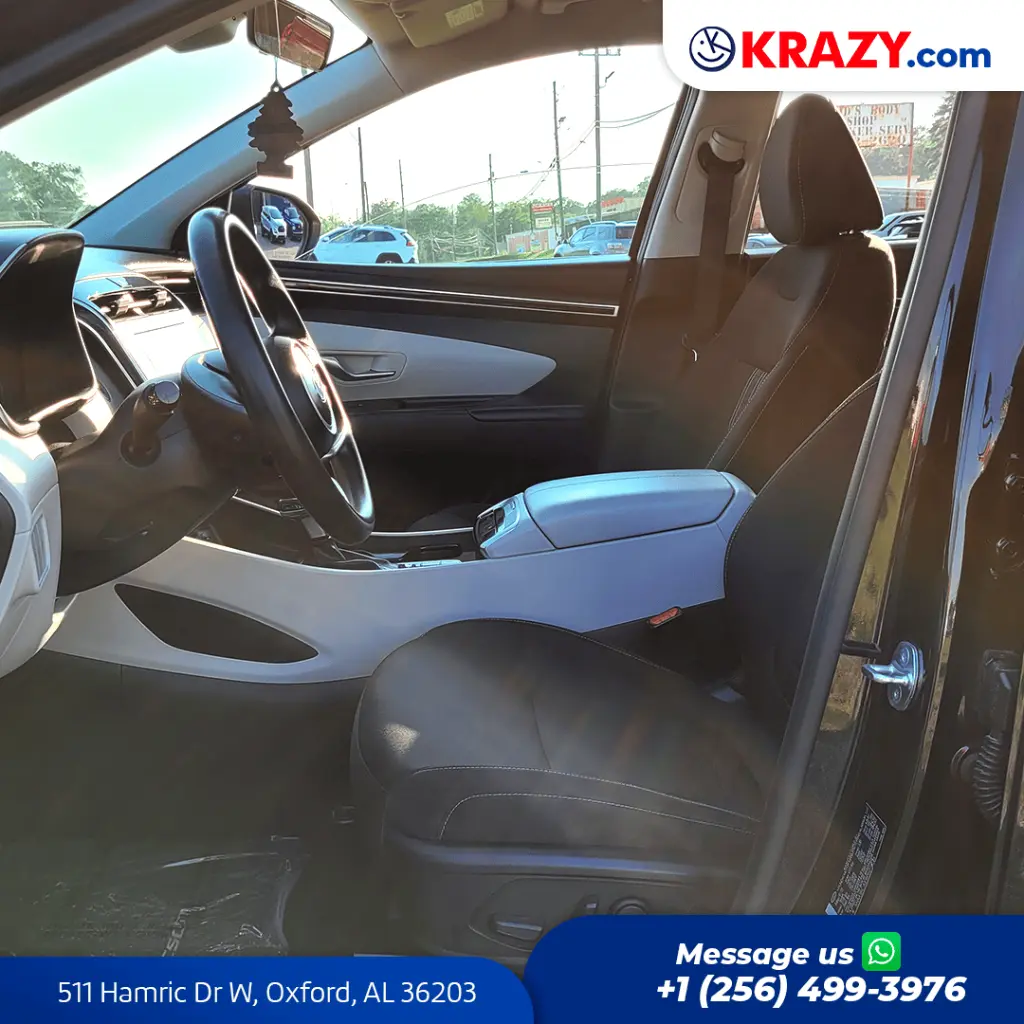 2400_3.2 Front Seats.webp