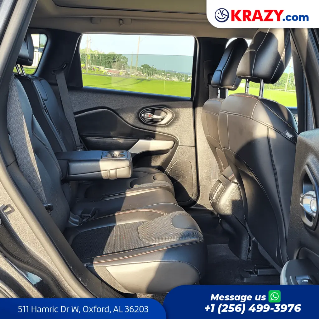 2403_3.3 Rear Seats.webp