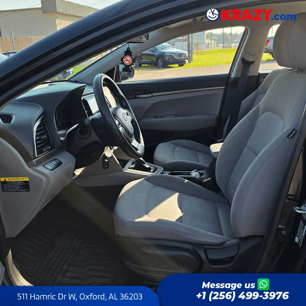 2422_3.2 Front Seats.webp
