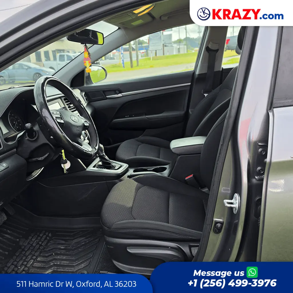 2423_3.2 Front Seats.webp