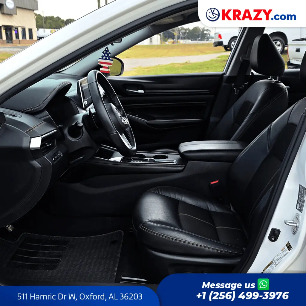 2404_3.2 Front Seats.webp